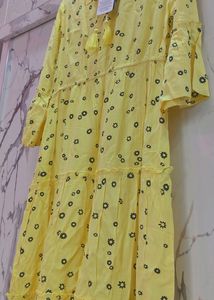 New Yellow And Black Long Gown💛🖤