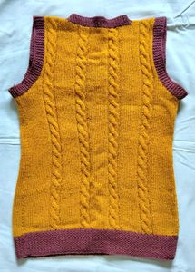 Vintage Sleeveles Cable Knit Vest Handmade Sweater