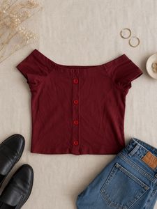 Chic Maroon Button-Up Crop Top