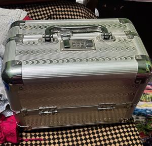 Silver Vanity Case with Lock