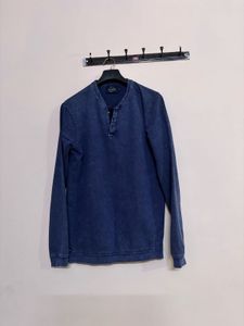 Stylish Blue T-Shirt