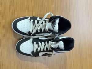 Air Jordan 1 Sneakers