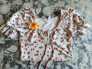 Cute Floral Print Cropped Top