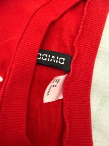 H&amp;M ORIGINAL London- Red Crew Neck T-shirt