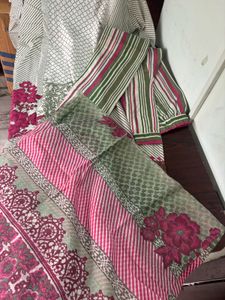 Beautiful Green &amp; Pink Kurta Set