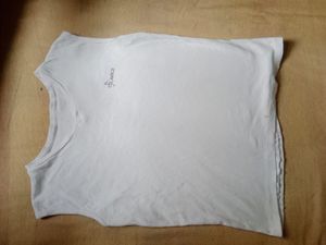Classic White Sleeveless T-Shirt