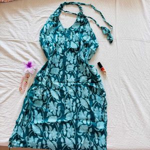 Green backless halter neck kurta