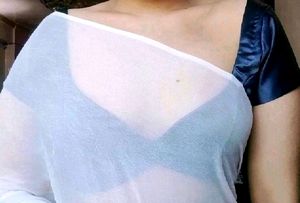deep neck blouse non padded