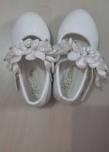 Cute White Flower Girl Shoes
