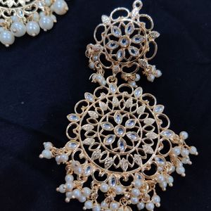 Saree and Maang Tikka &amp; Earrings