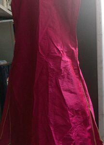 It's Gown With Golden Lehnga