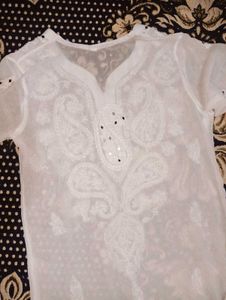 Elegant White Chikankari Kurta