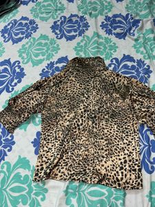 Stylish Leopard Print Crop Top