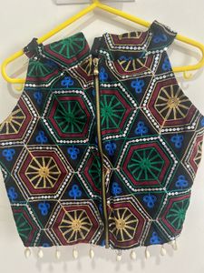 Embroidered Geometric Halter Neck Padded Blouse