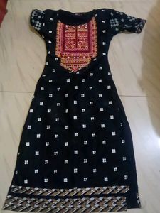 Black and white Dotted with thread work kurtii