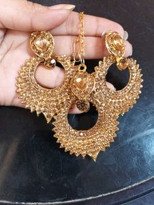 Golden  Earrings and Maang Tikka