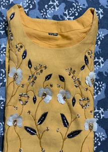 Striking Red &amp; Black Patterned midi , yellow kurti