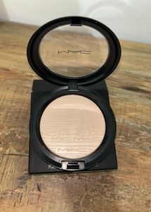 M.A.CExtra Dimension Skinfinish Double-Gleam