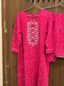 Beautiful Pink Chunri Print Kurta Set ❤️