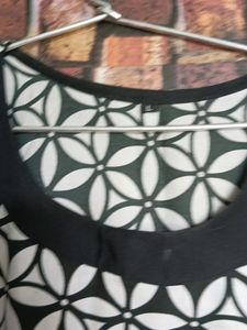 Black And White Kurti Straight And Beautiful