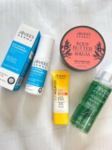 Jovees skincare set