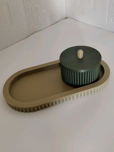 Modern Oval Tray with Lid Container