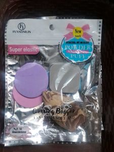 Set of Makeup Powder Puffs