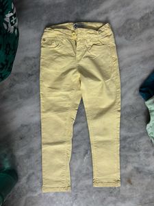 Chic Yellow Cropped Pants