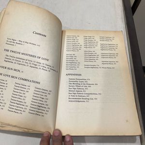 Vintage Book Of Linda Goodman