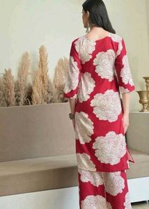 🆕 🆕Stylish Red Floral Kurta Set