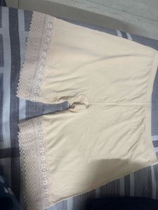 Comfortable Lace Trim Shapewear Shorts
