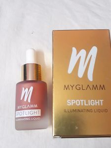 MyGlamm Spotlight Illuminating Liquid-Rouge (Pink)