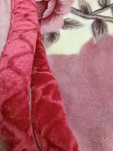 Cozy Floral Blanket 7"6 fit king size new