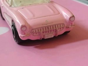 Barbie Hotwheels 1958 Corvette