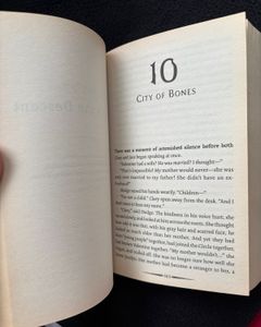 City of Bones - Cassandra Clare