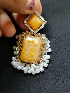 Elegant Yellow Stone Earrings