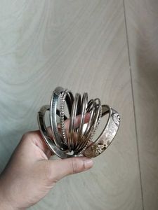 Silver Tone Bangle Set