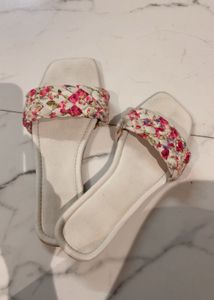 Floral Braided Flat Sandals