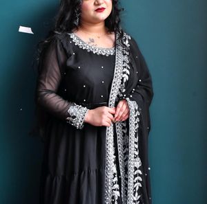 Black Gown With Dupatta And Pant
