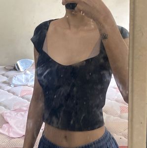 Black Ribbed Cropped Top