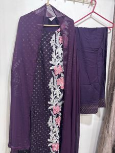 Elegant Embroidered Kurta with Pants