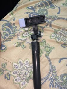 Mini Bluetooth Selfie Stick Tripod – Black | Wirel