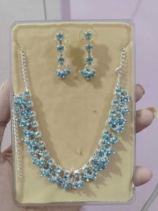 Stunning Blue Stone Necklace and Earring Set