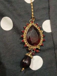 Indian Bridal Maang Tikka &amp; Earrings Set