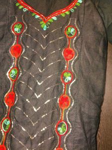 Black Embroidered Kurta