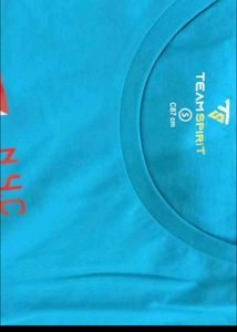 bust 34 Cool Graphic T-Shirt