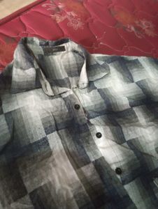 Patterned Button-Down Shirt