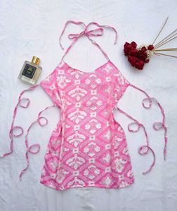 Cutesy summer halter backless top 🌷🤍