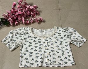 Floral Print Button-Up Cropped Top