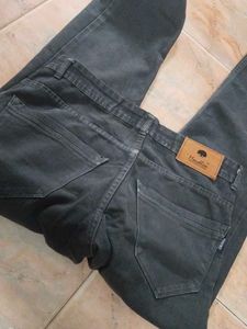 Stylish Men's Dark Wash Jeans shirt